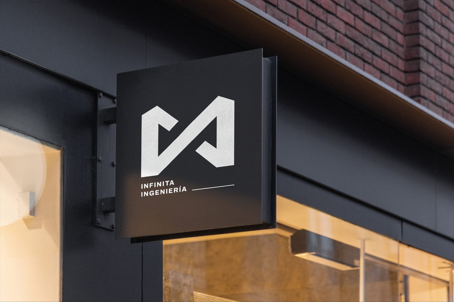 Cartel tipo bandera con el isologo «N» de INFINITA Ingeniería